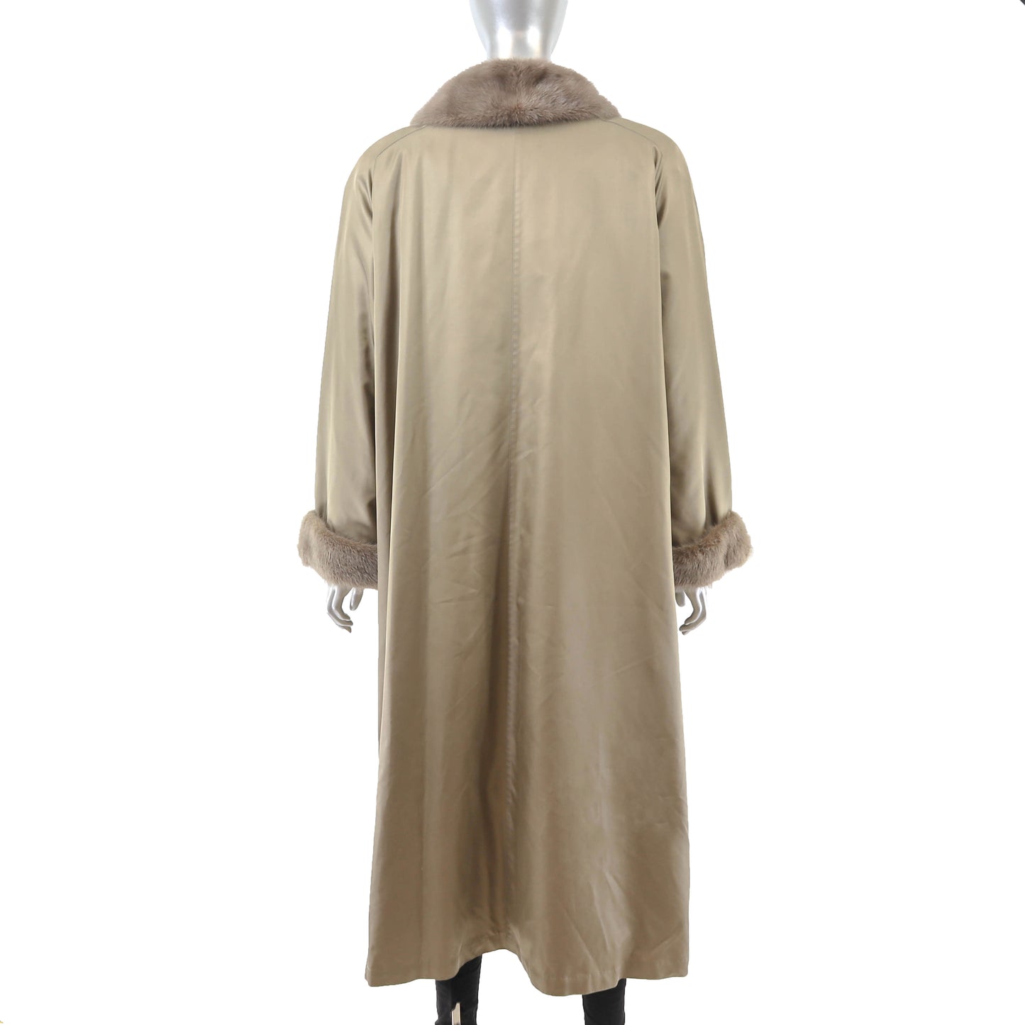 Neiman Marcus Beige Raincoat with Detachable Sheared Mink Lining- Size L