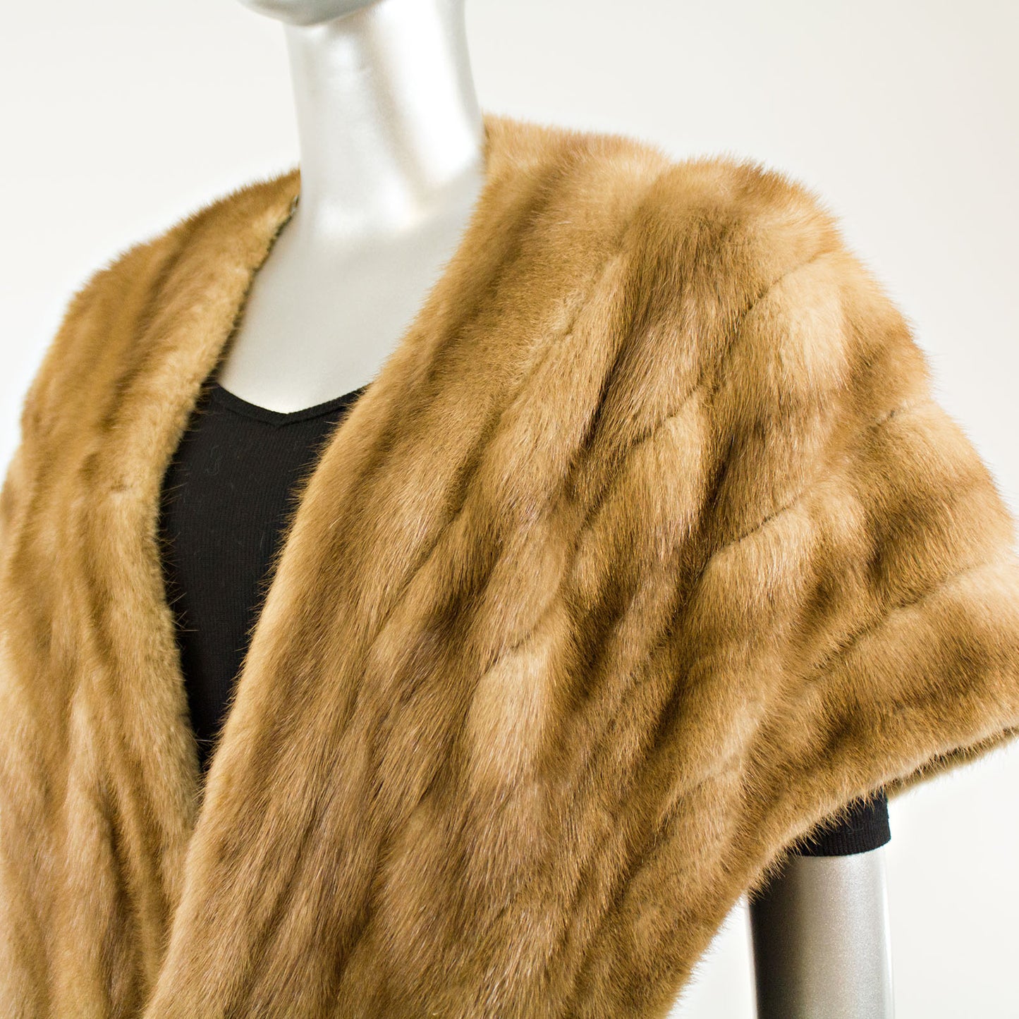 Saks Autumn Haze Mink Stole - Free Size