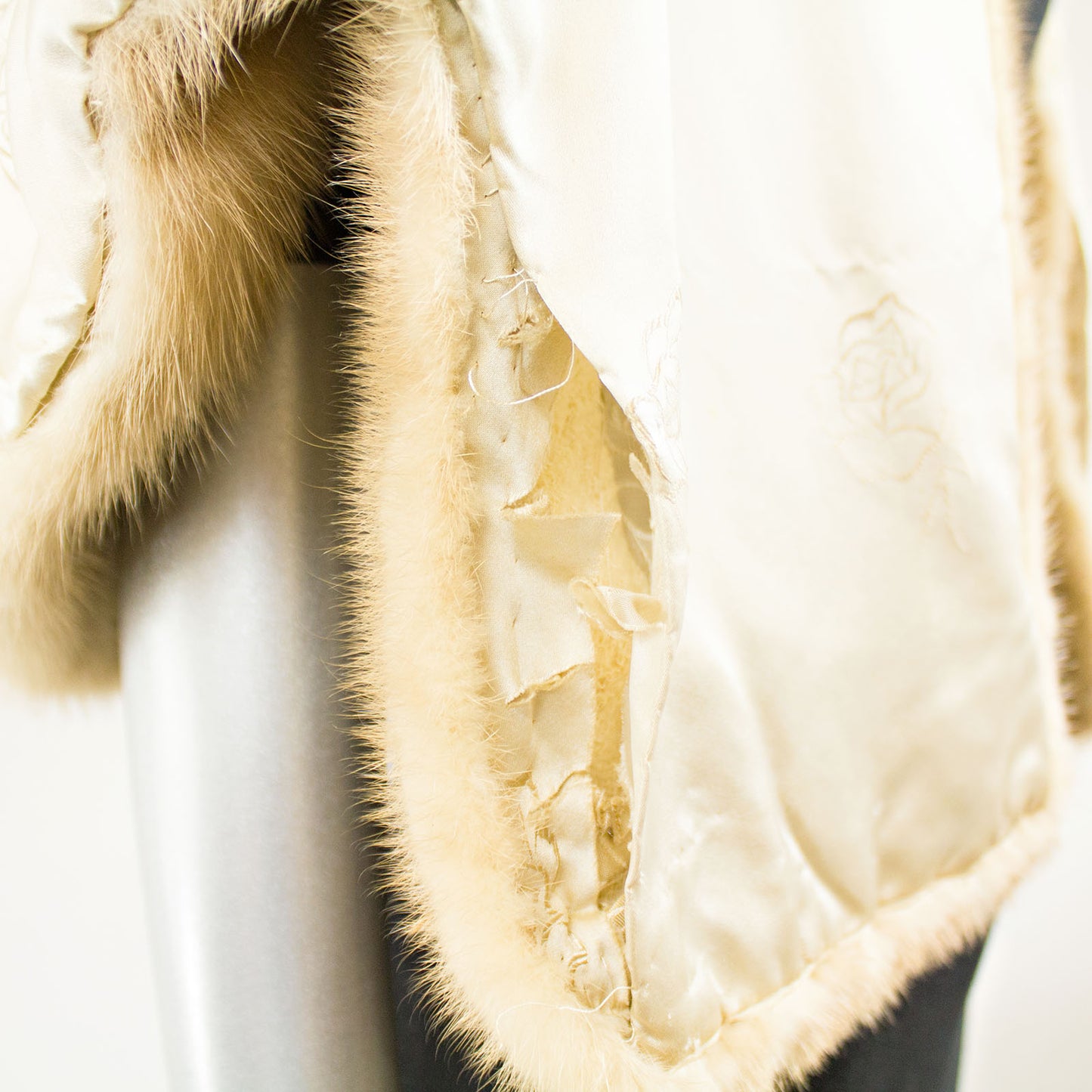 Azurine Mink Stole - Free Size (Vintage Furs)