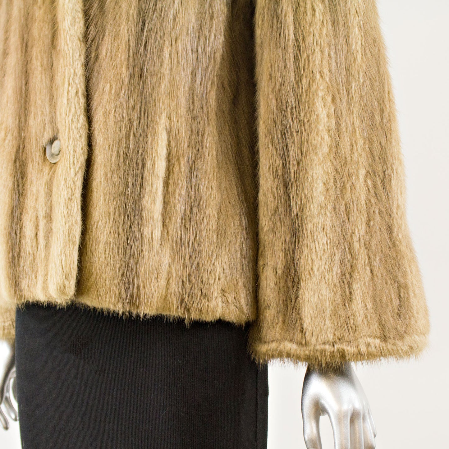 Beige Long Hair Muskrat Jacket - Size M ( Vintage Furs)